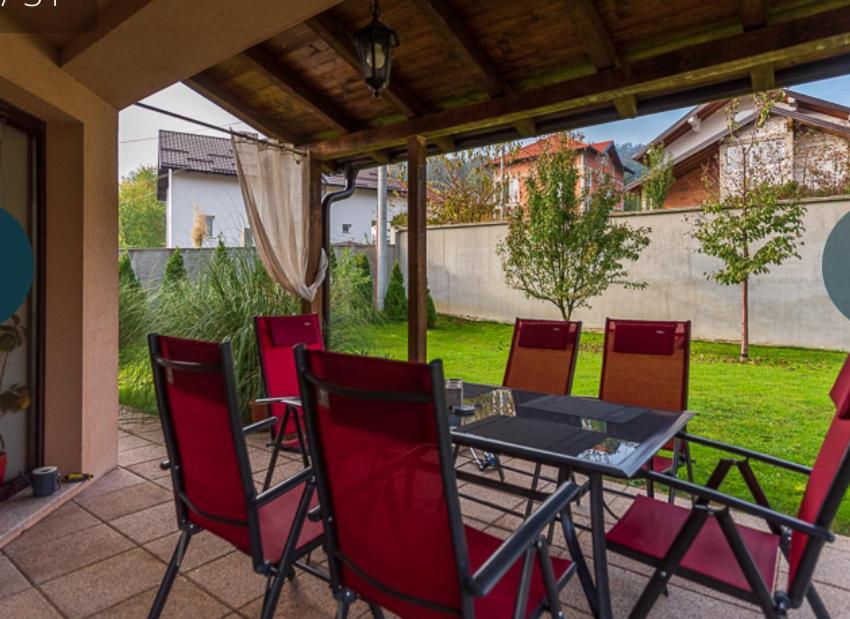Tayra Villa *